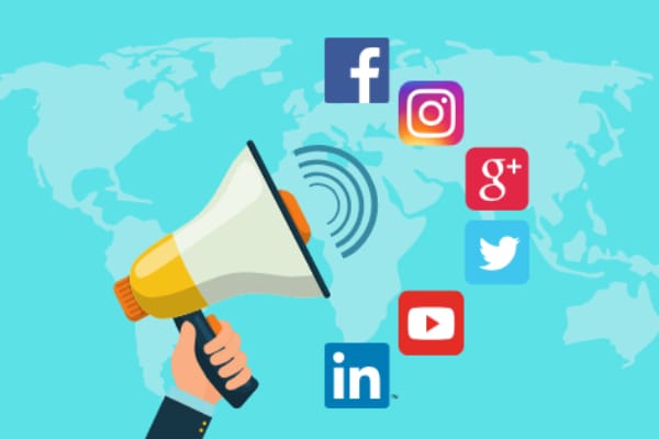 Tìm kiếm và thu hút khách hàng mua hàng trên website bán hàng