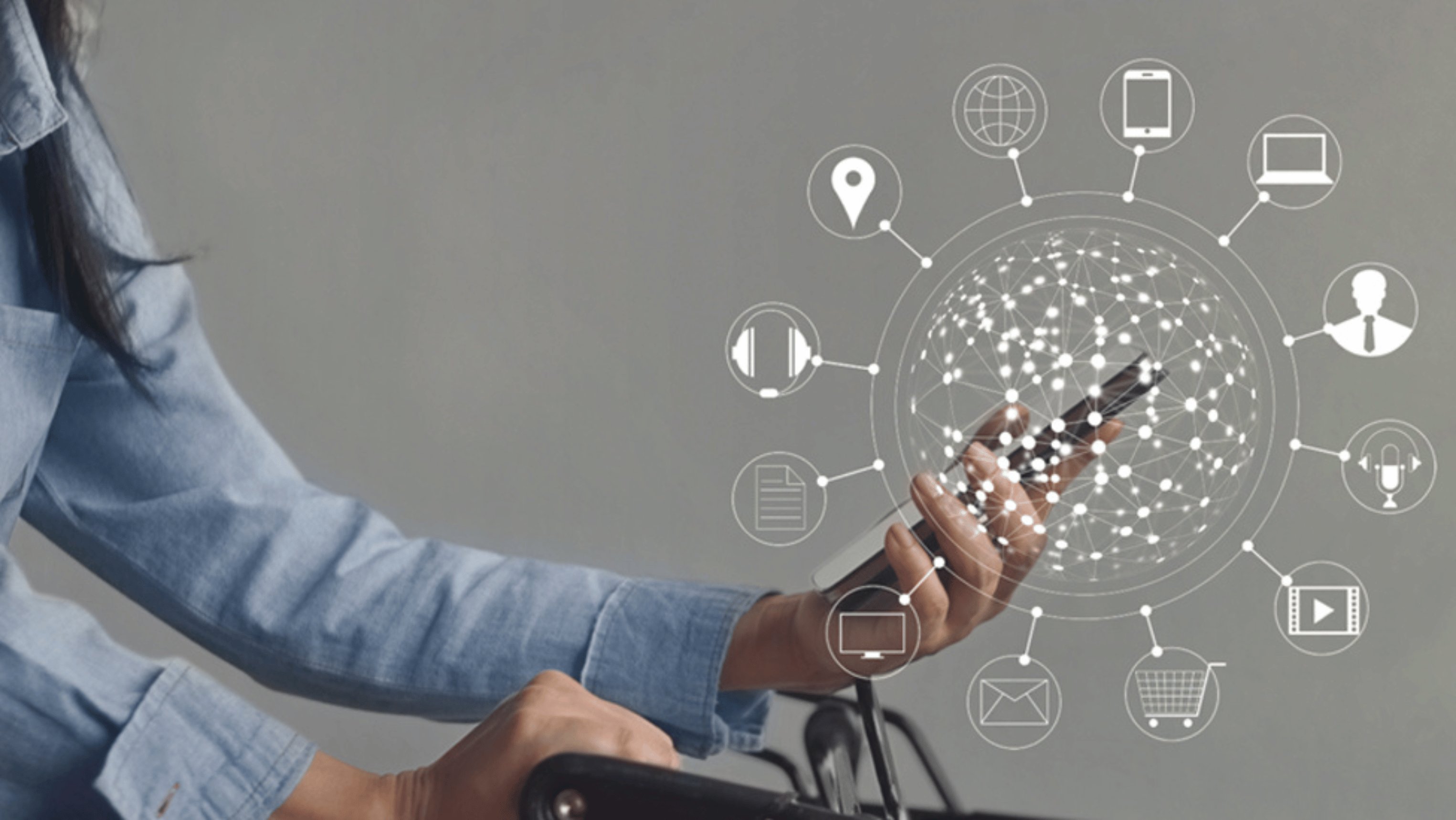 Website là nơi hợp nhất dữ liệu và trải nghiệm từ mọi điểm chạm – giúp doanh nghiệp hiểu và chăm sóc khách hàng tốt hơn.